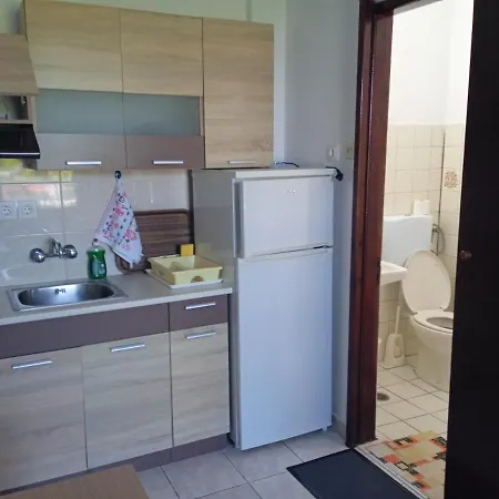 Filoxenia Apartament *